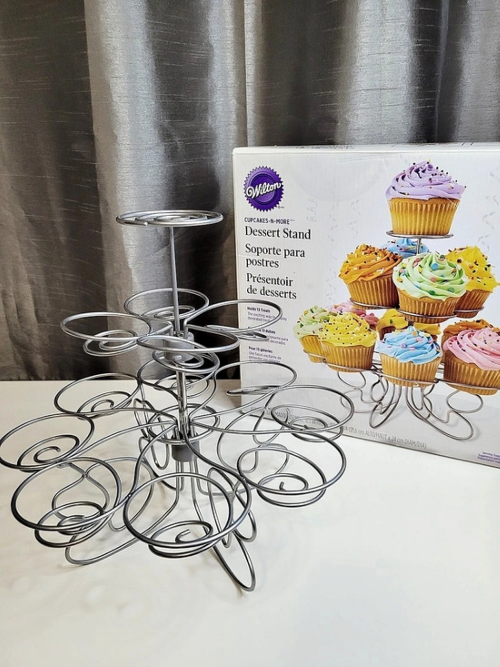 🎁 Free with purchase of $25+ / Wilton Cupcakes-N-More Dessert Stand Silver